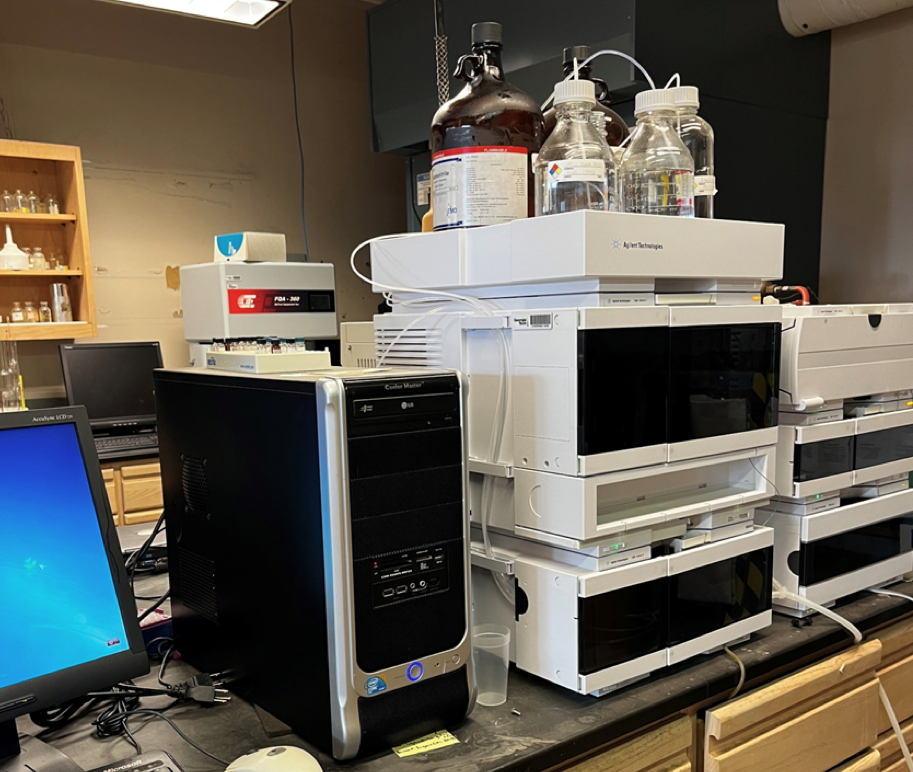 High Performance Liquid Chromatograph